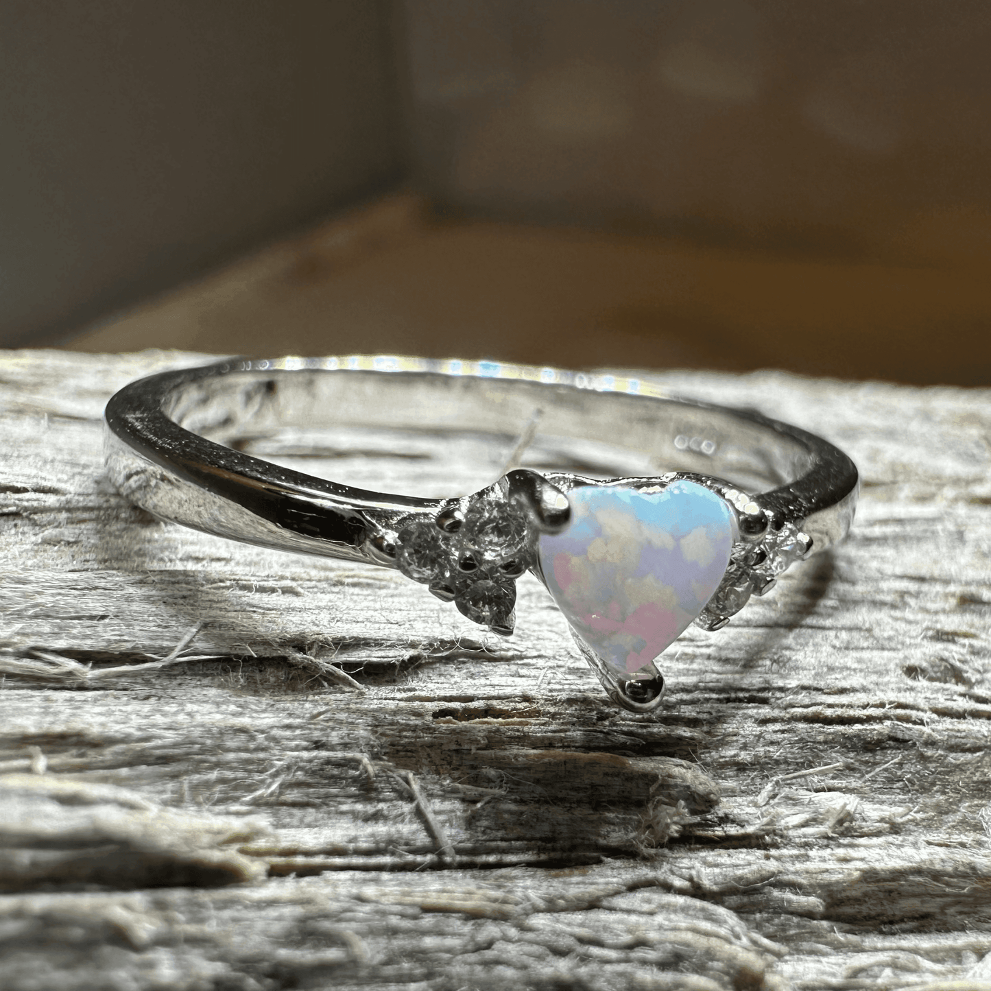 Celtic Heart Hands Ring - 4