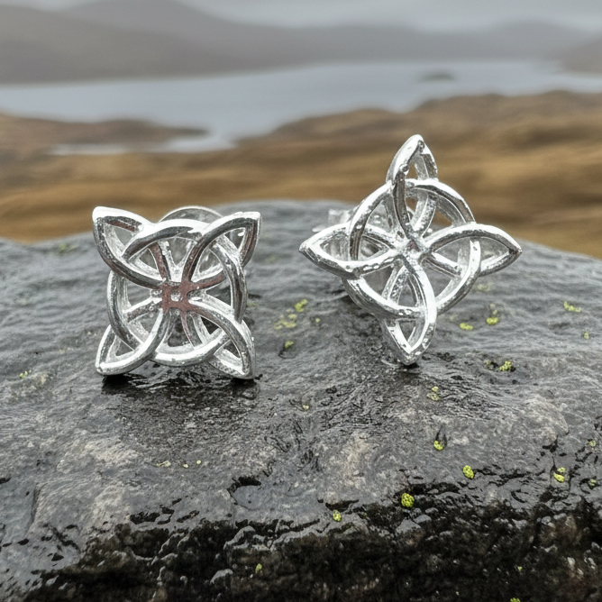 Trinity Knot Post Earrings