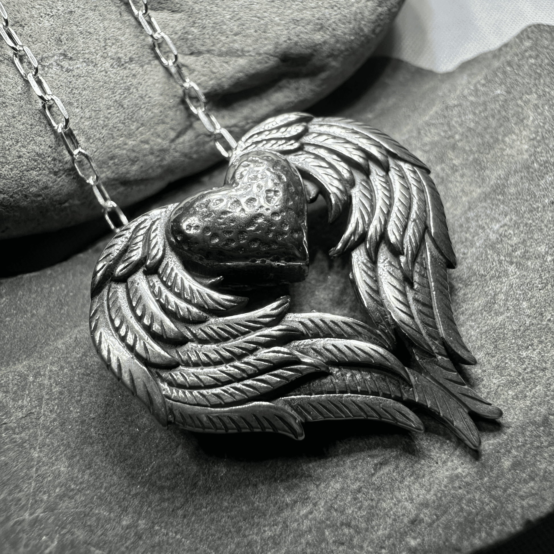 Seraphina Angel Wings Necklace - 18