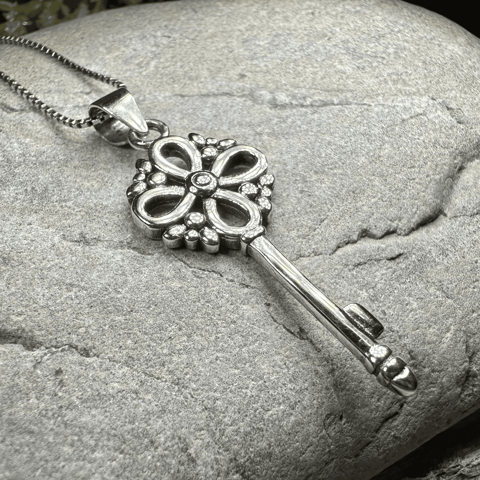 Adele Celtic Key Necklace - 18