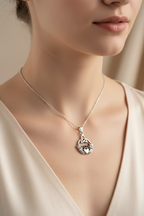 Ireland Claddagh Necklace