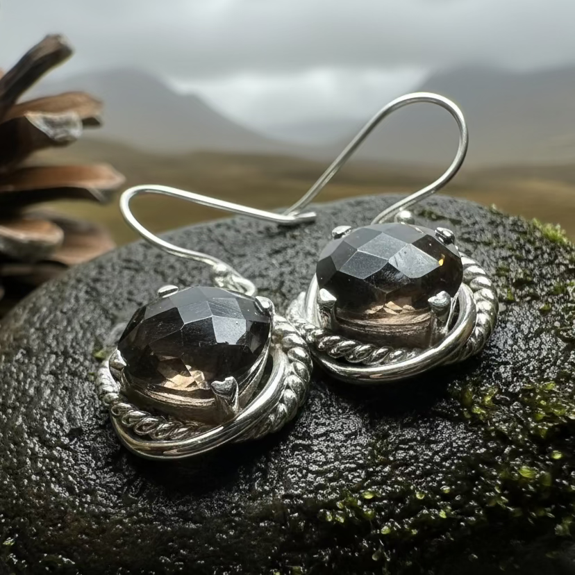 Foraoise Celtic Knot Earrings