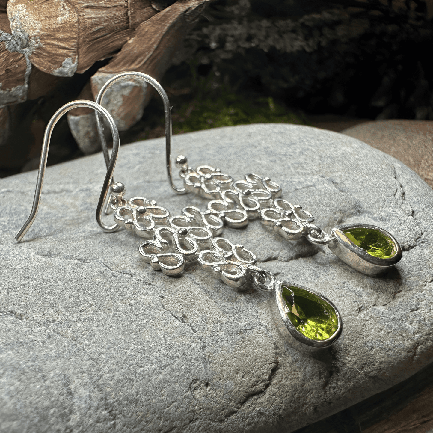 Leanna Celtic Knot Earrings - Peridot