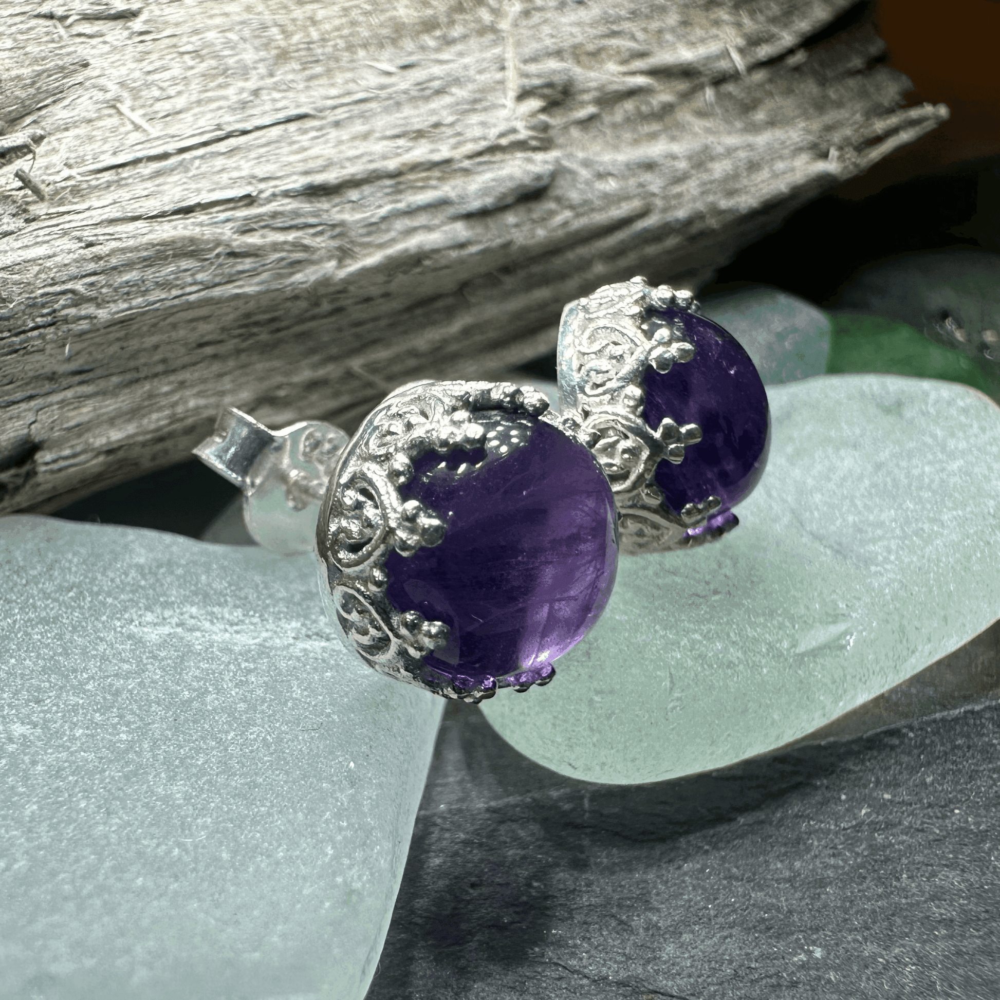 Innocence Post Earrings - Amethyst