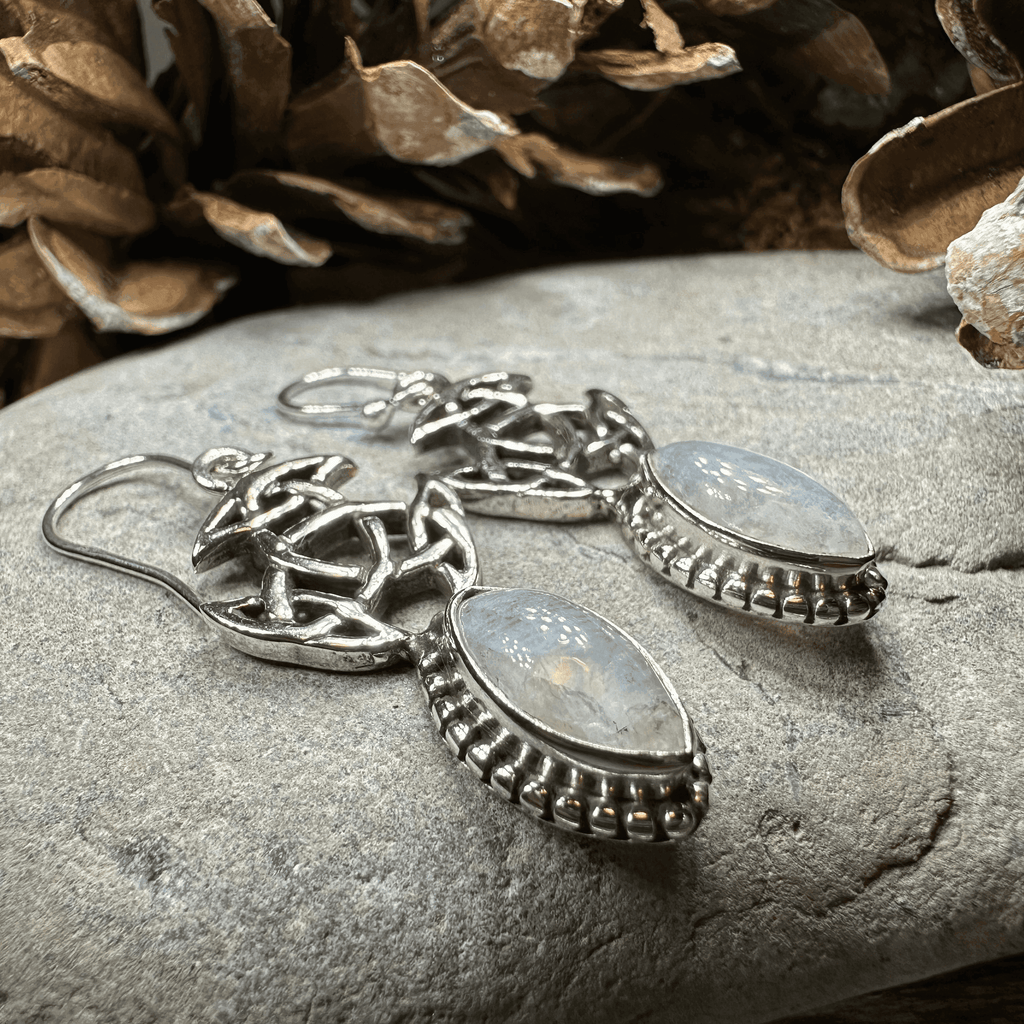 Laidir Celtic Knot Earrings - Moonstone