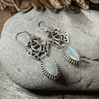 Laidir Celtic Knot Earrings - Moonstone
