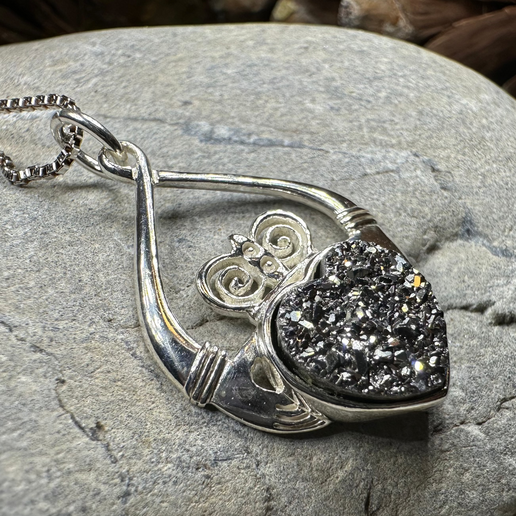 Juliet Claddagh Necklace