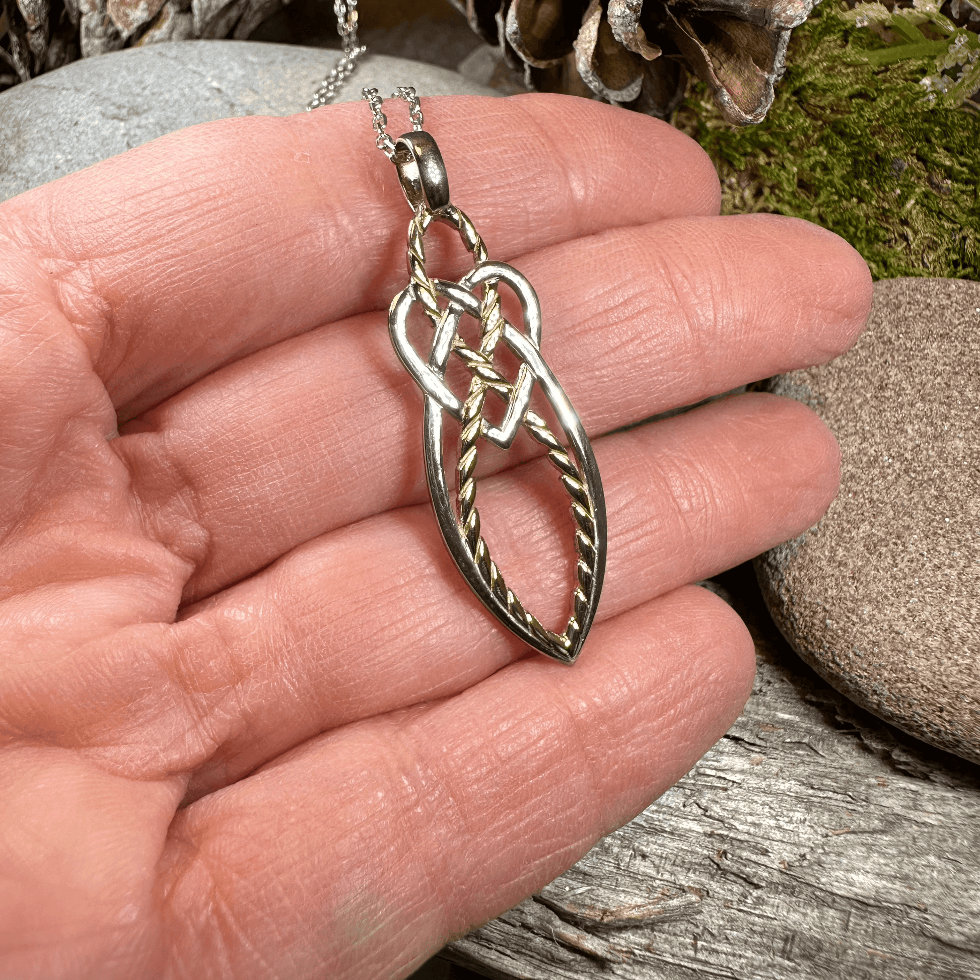 Seadream Celtic Knot Necklace - 18