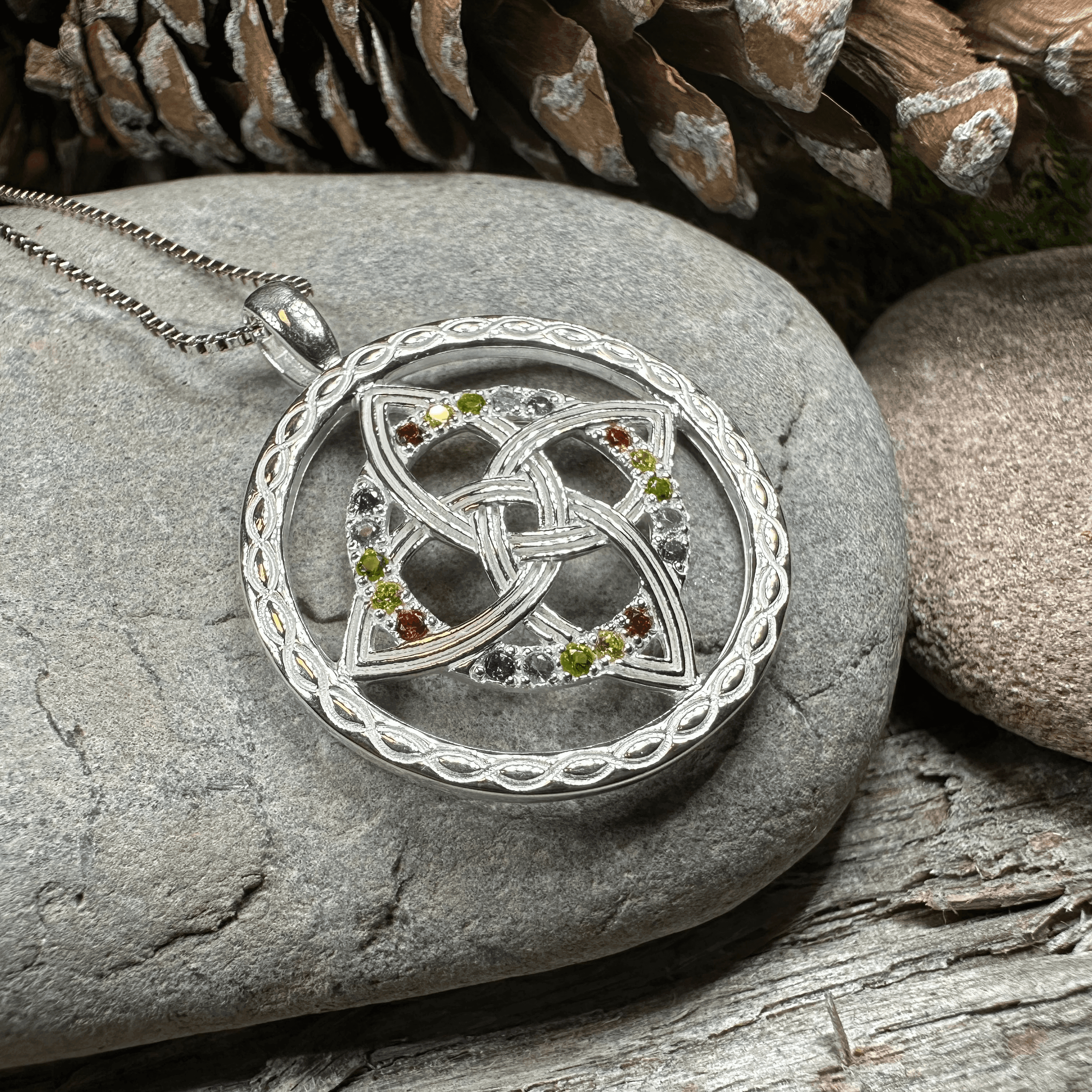 Colors of Ireland Celtic Knot Necklace - 18