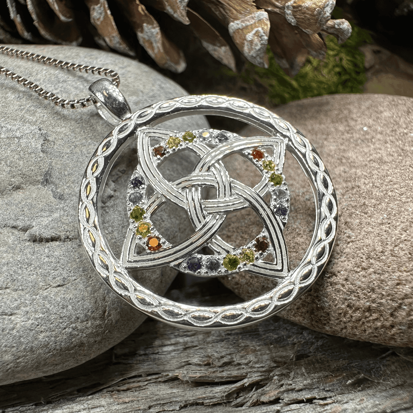Colors of Ireland Celtic Knot Necklace - 18