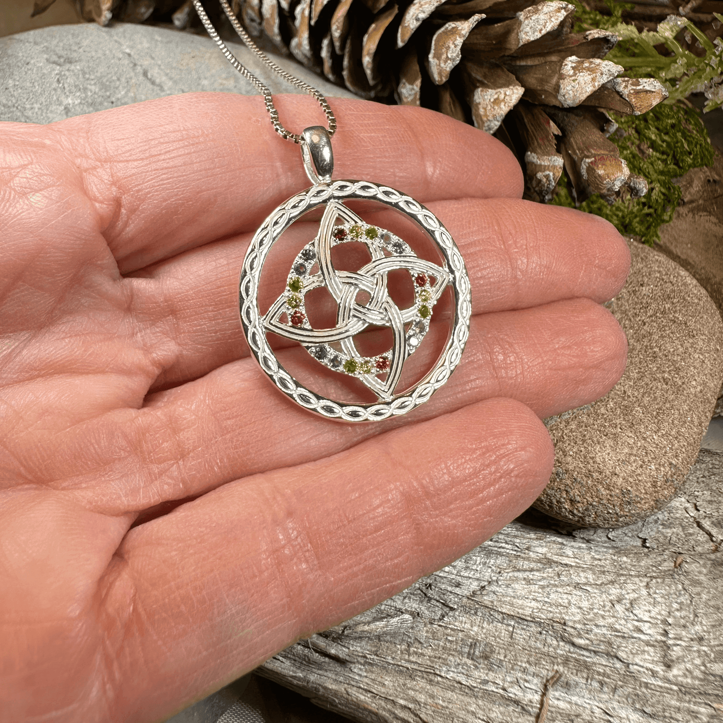 Colors of Ireland Celtic Knot Necklace - 18