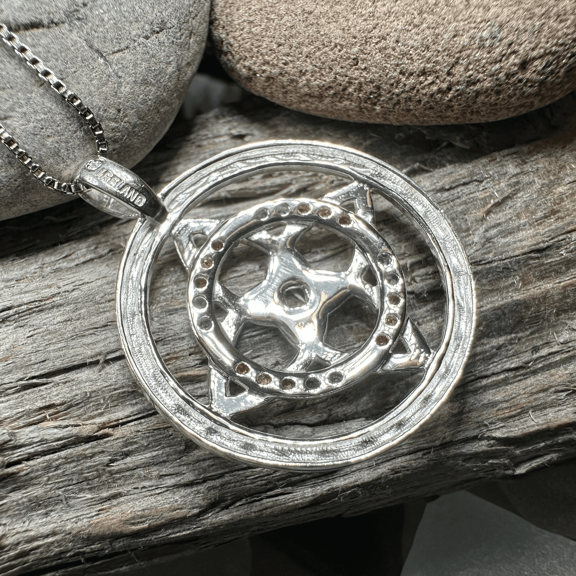 Colors of Ireland Celtic Knot Necklace - 18