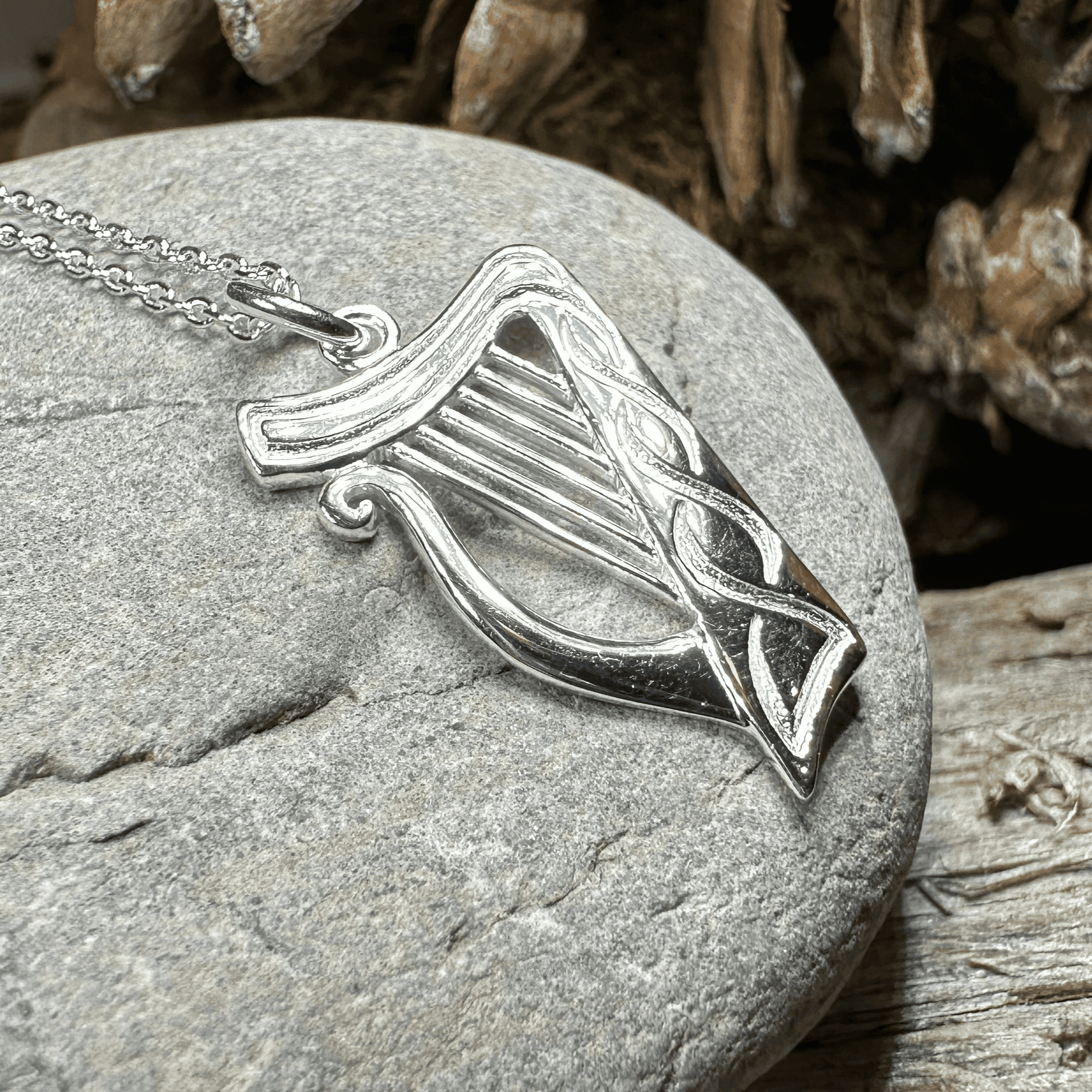Alianna Irish Harp Necklace - 18