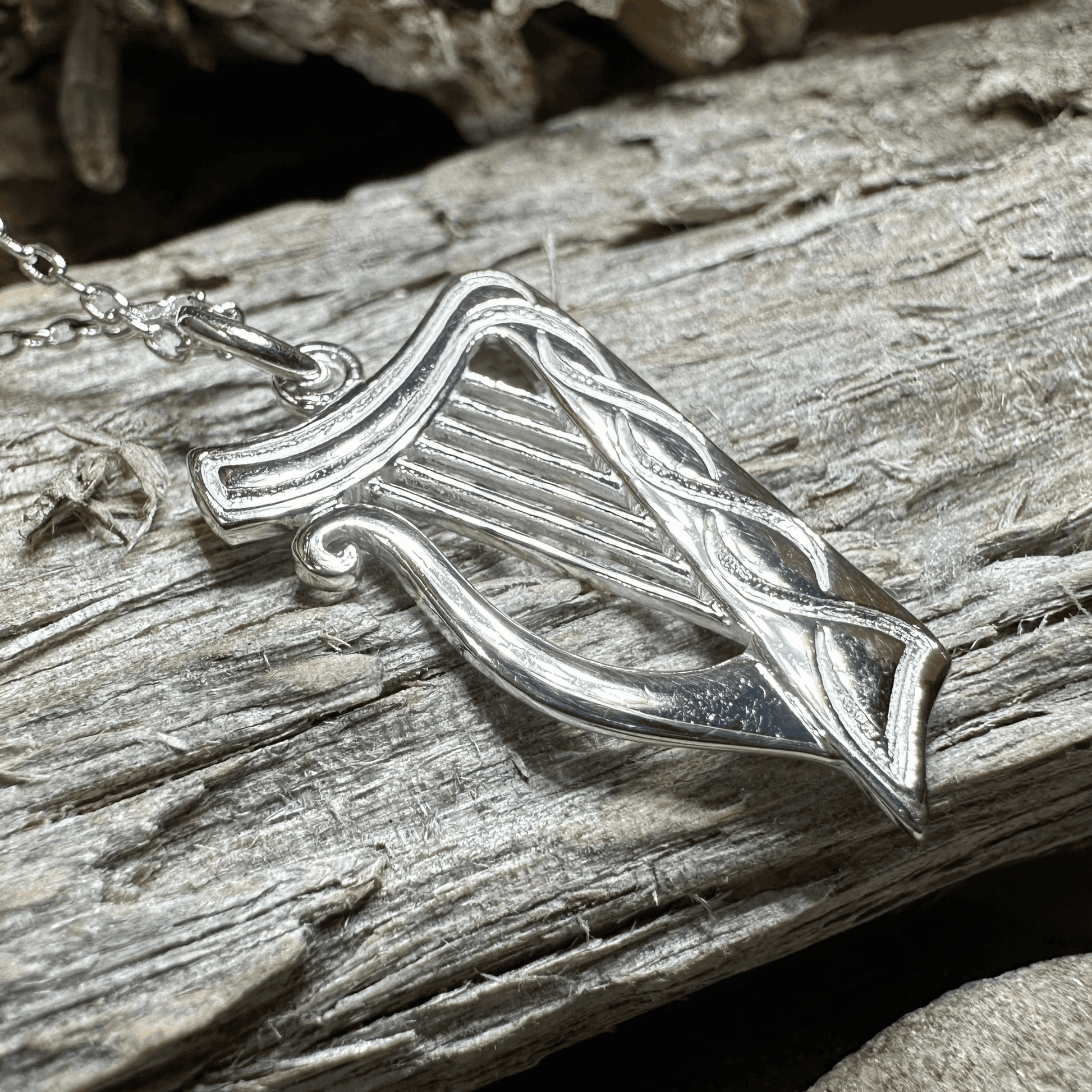 Alianna Irish Harp Necklace - 18