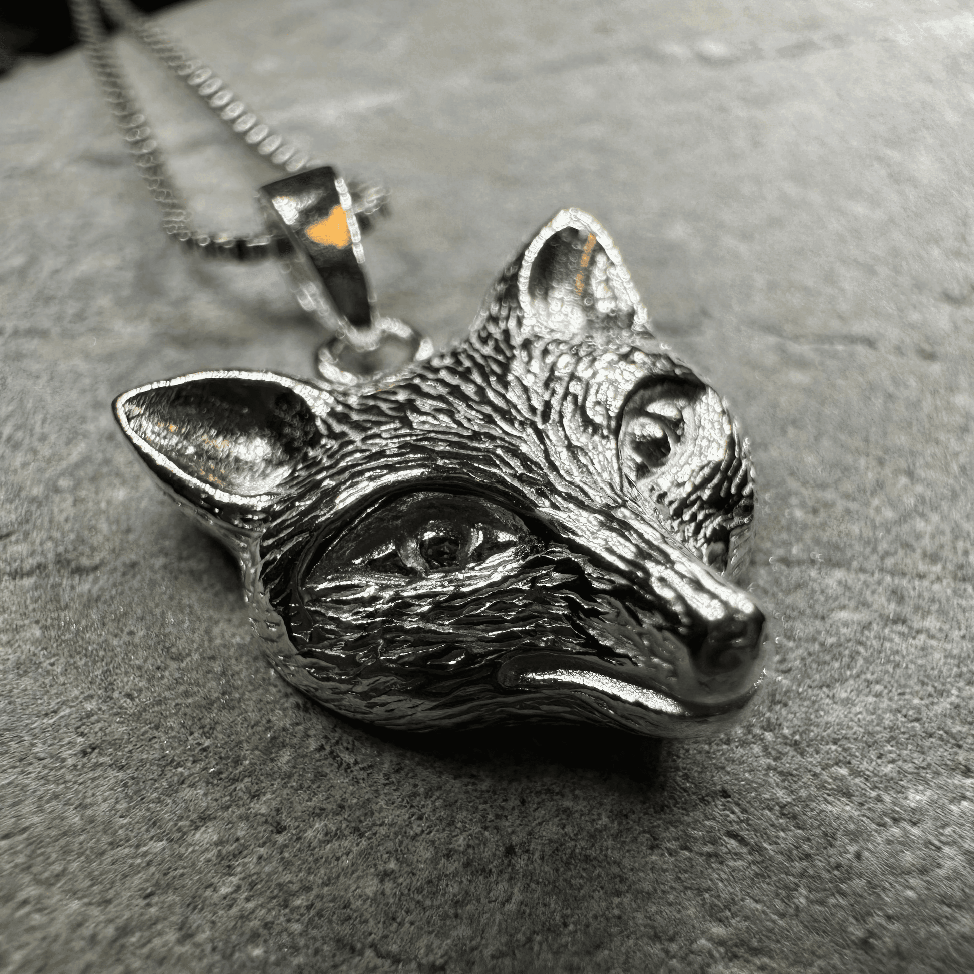 Fiona Fox Necklace - 18