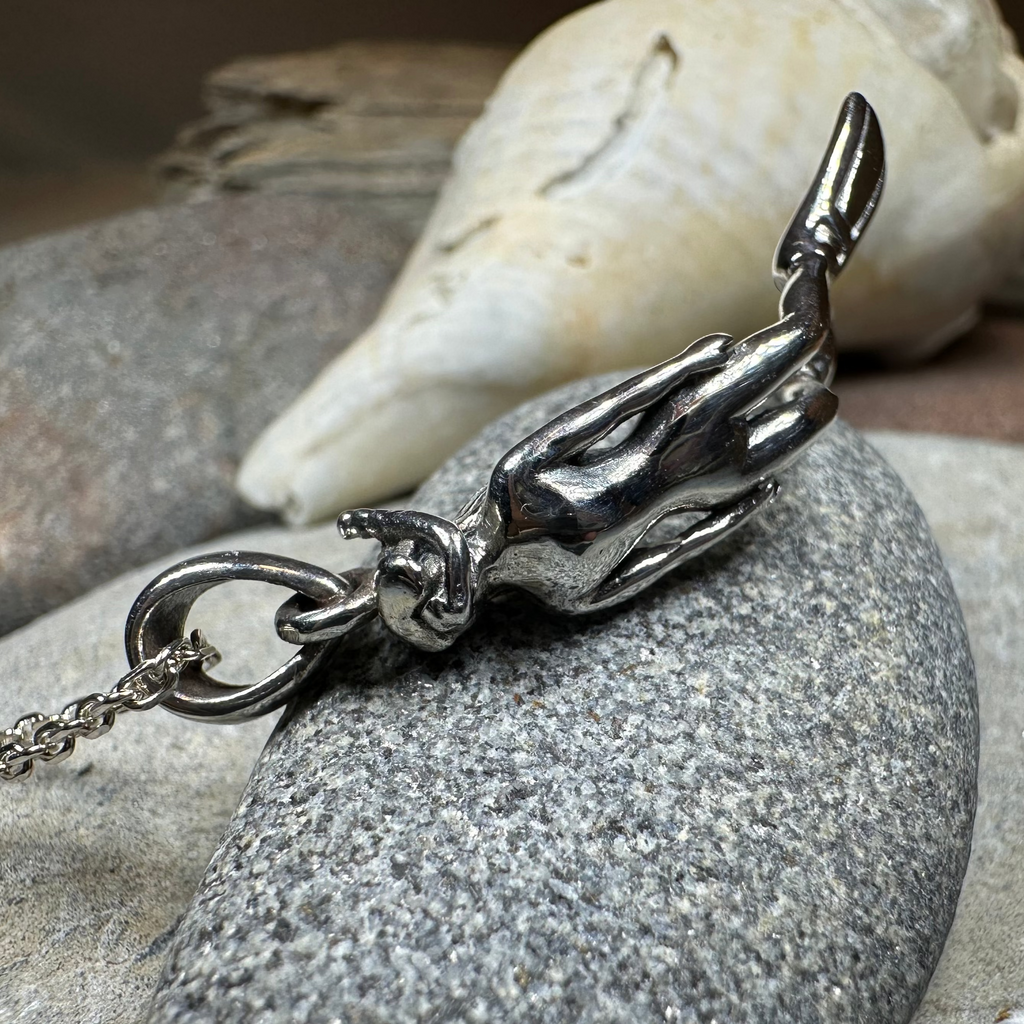Diver Necklace