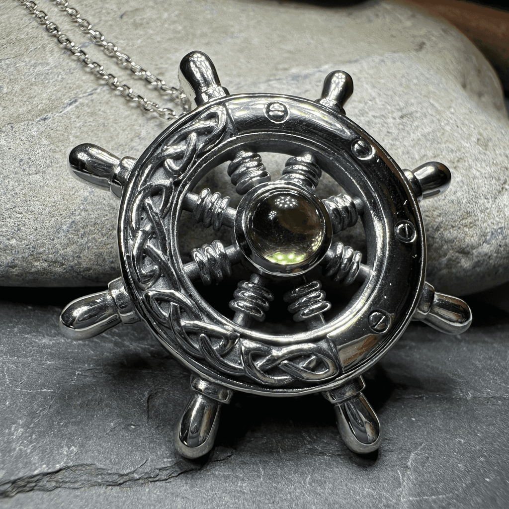Keswick Ship's Wheel Necklace - 18 / Amethyst