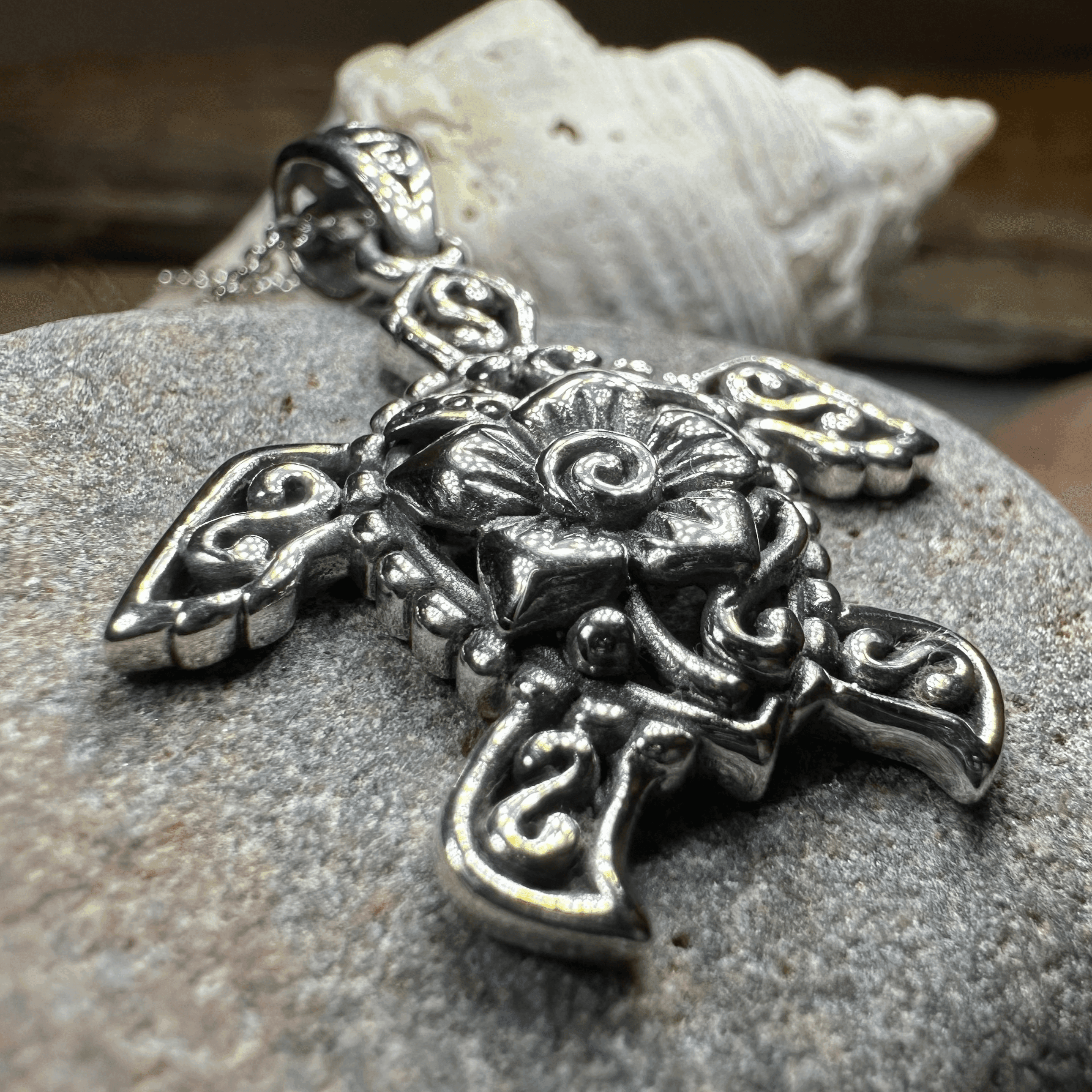 Blooming Turtle Necklace - 
