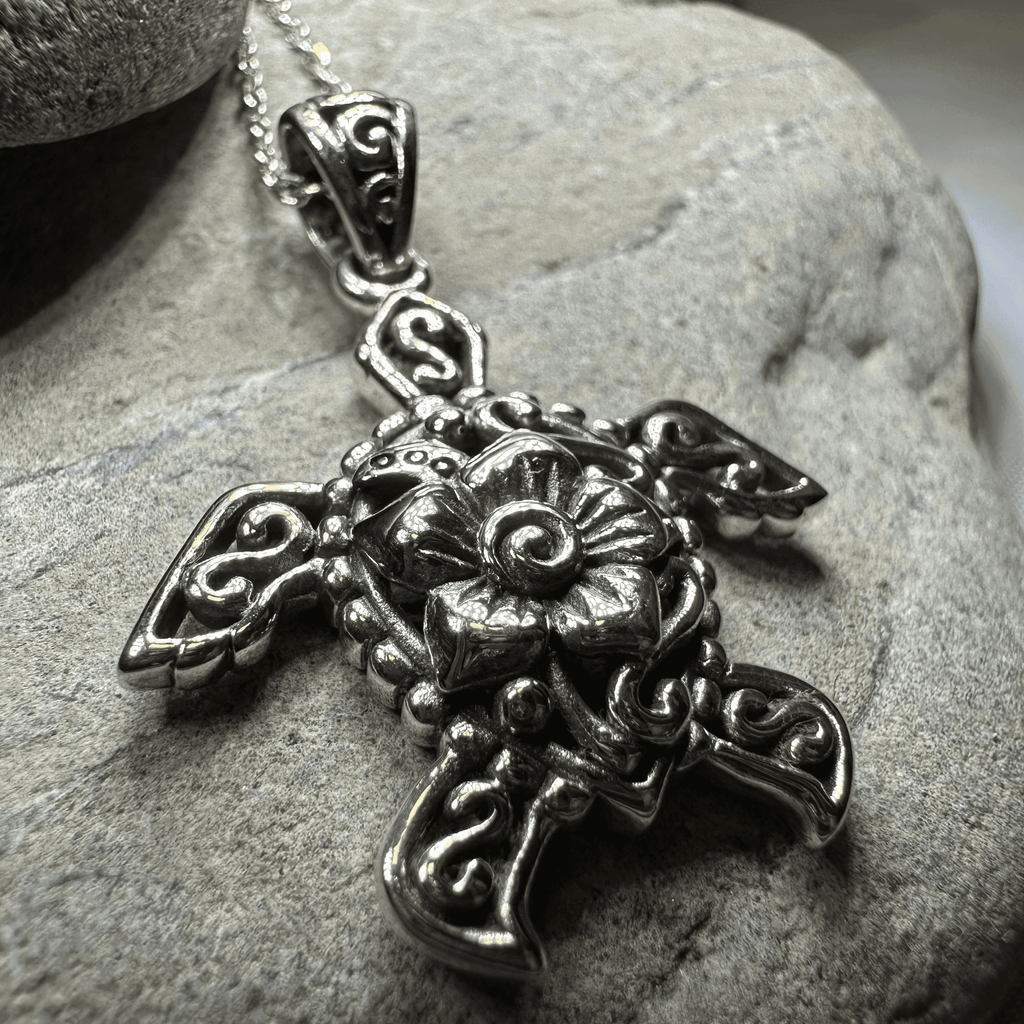 Blooming Turtle Necklace - 