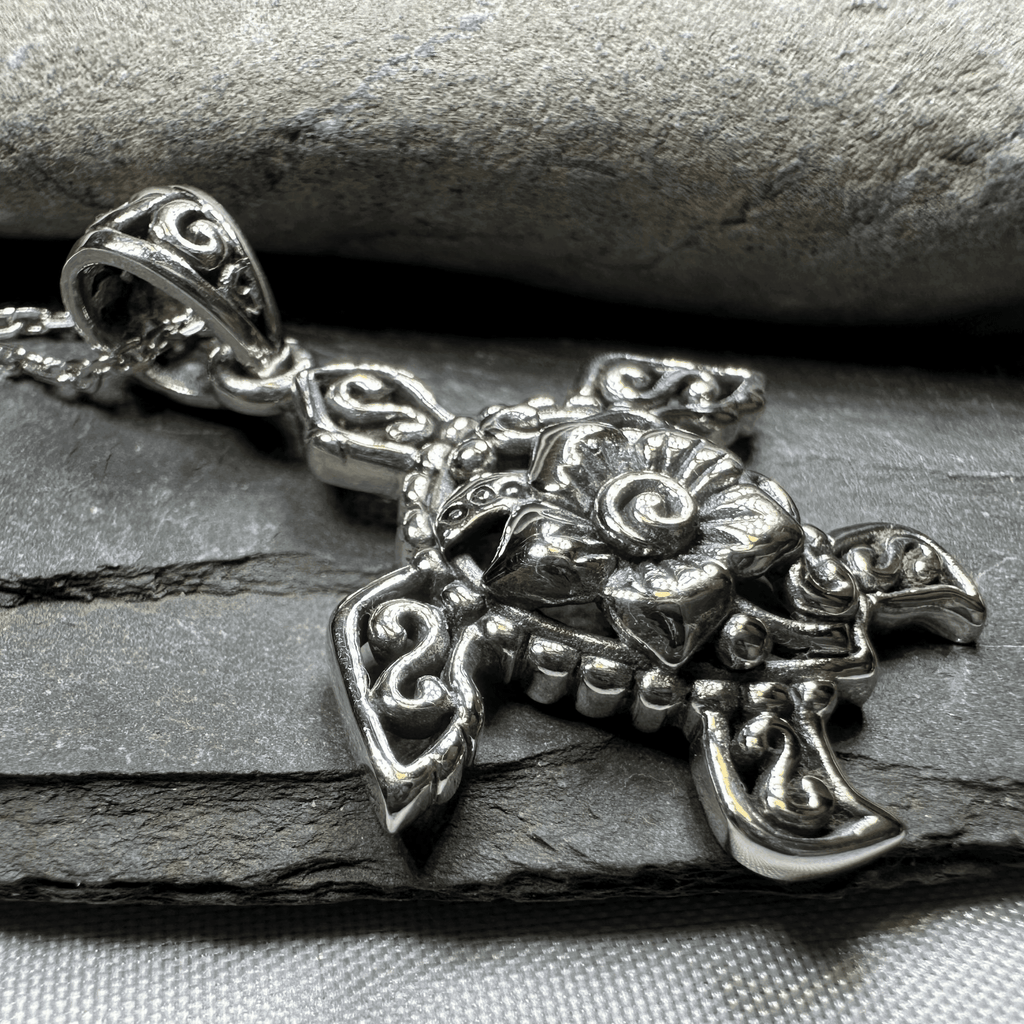 Blooming Turtle Necklace - 