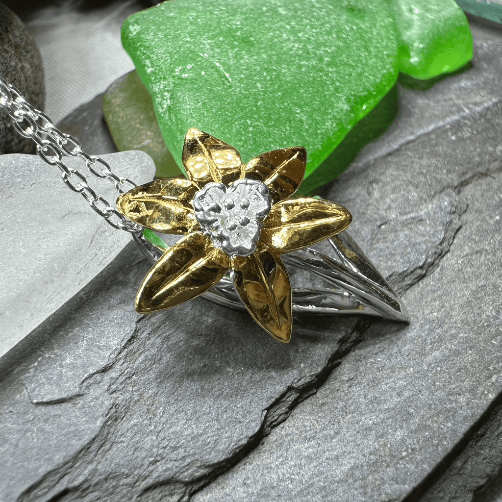 Golden Welsh Daffodil Necklace - 18