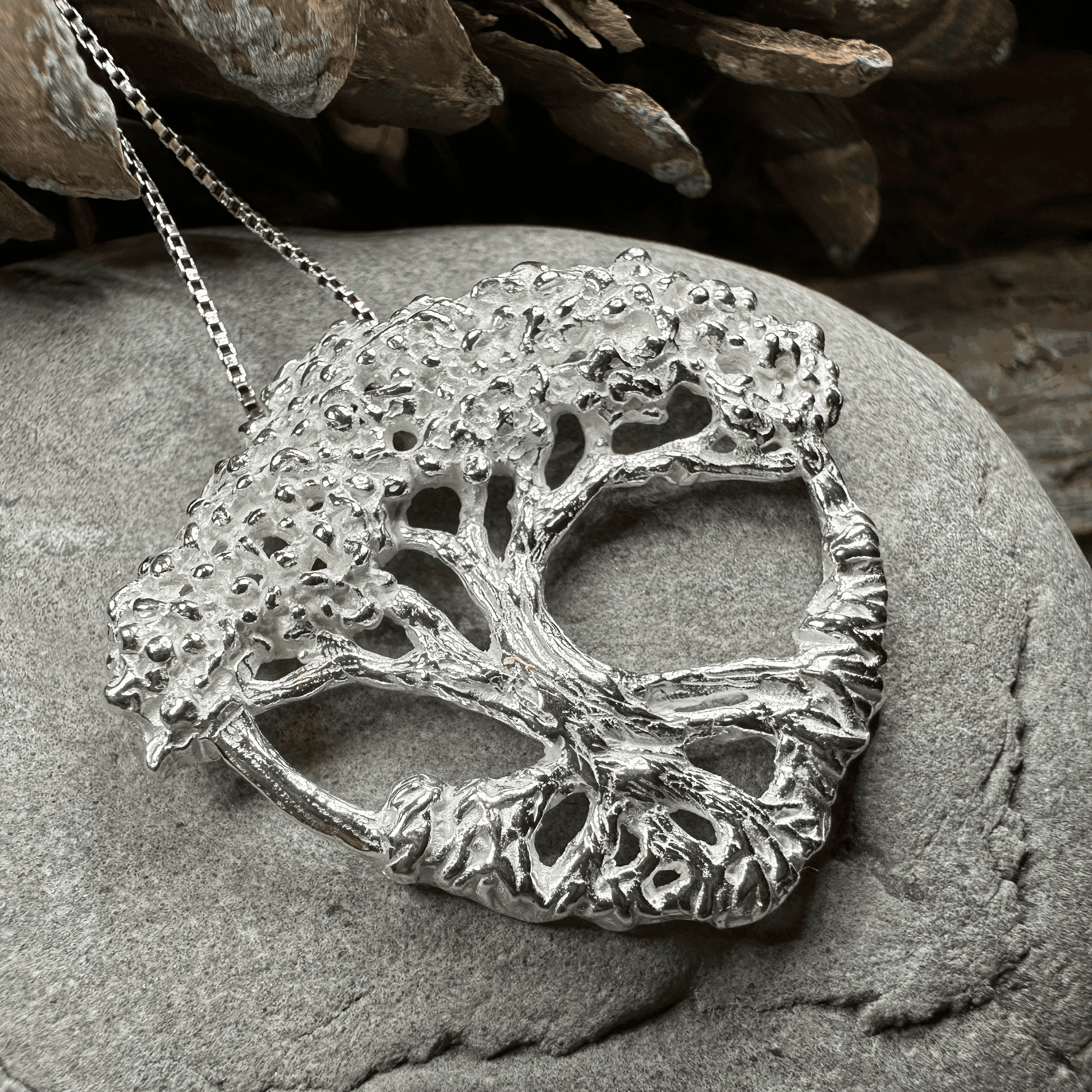Moina Tree of Life Necklace - 18
