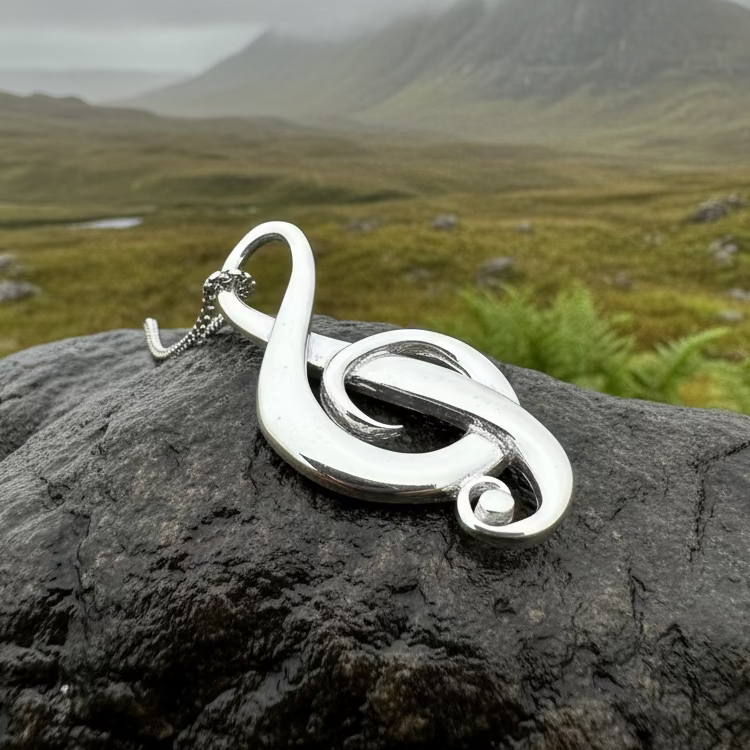 Elegant Music Necklace