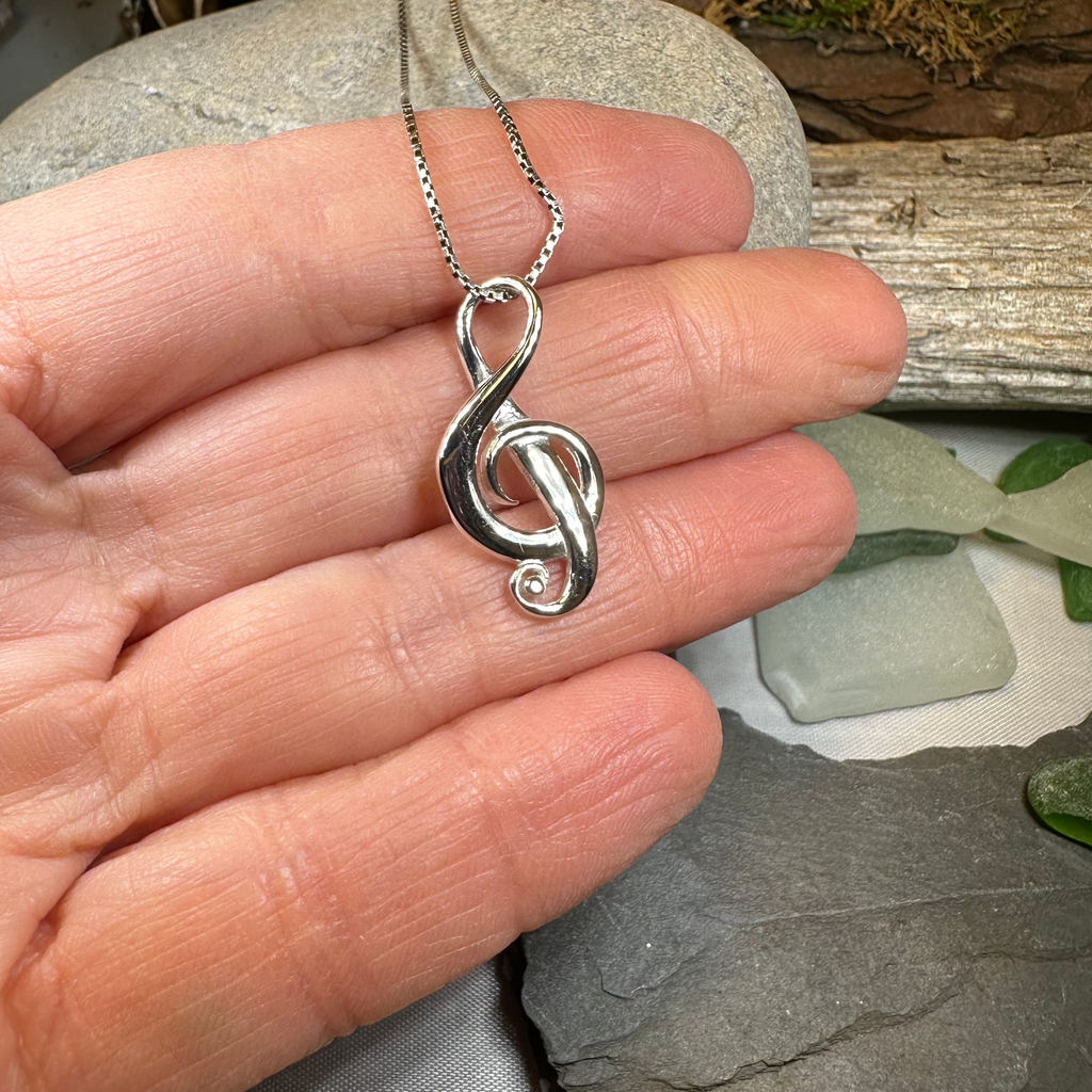 Elegant Music Necklace