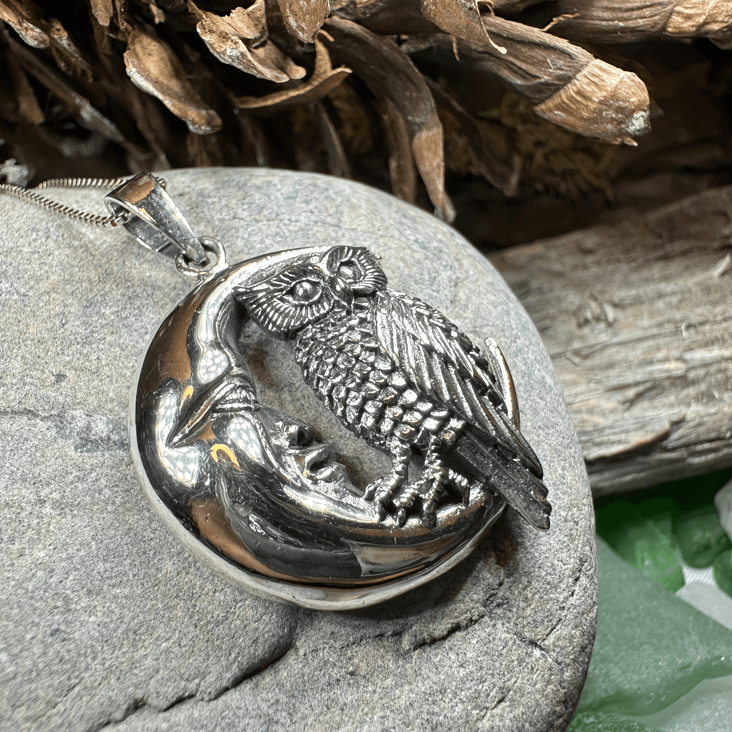 Oidhche Mhath Owl Necklace - 18