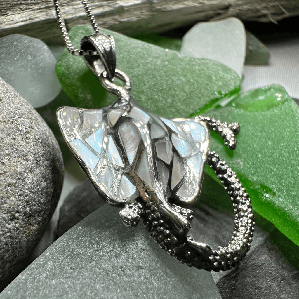 Abalone Manta Ray Necklace - 18 / Abalone