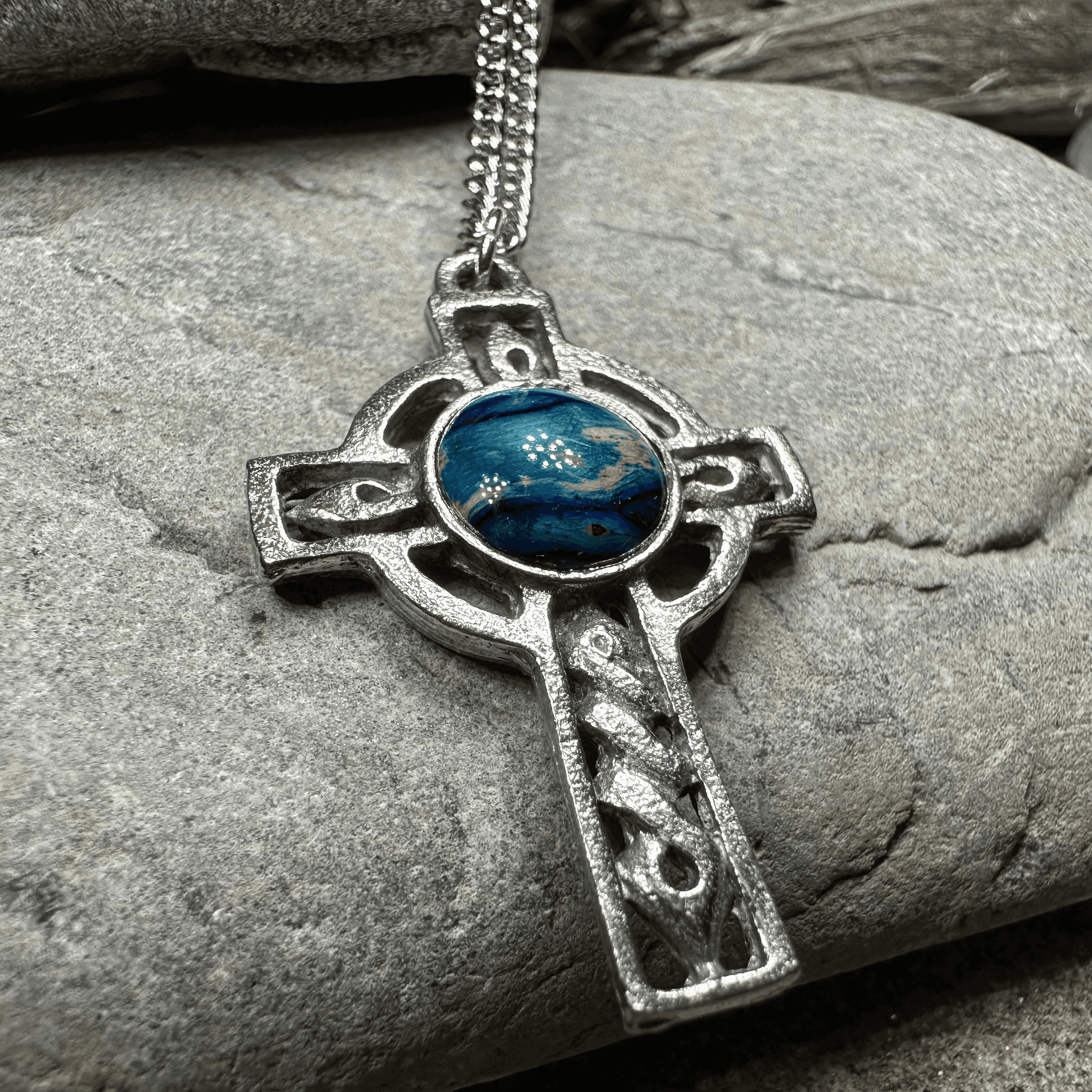 Heathergems Celtic Cross Necklace - Green