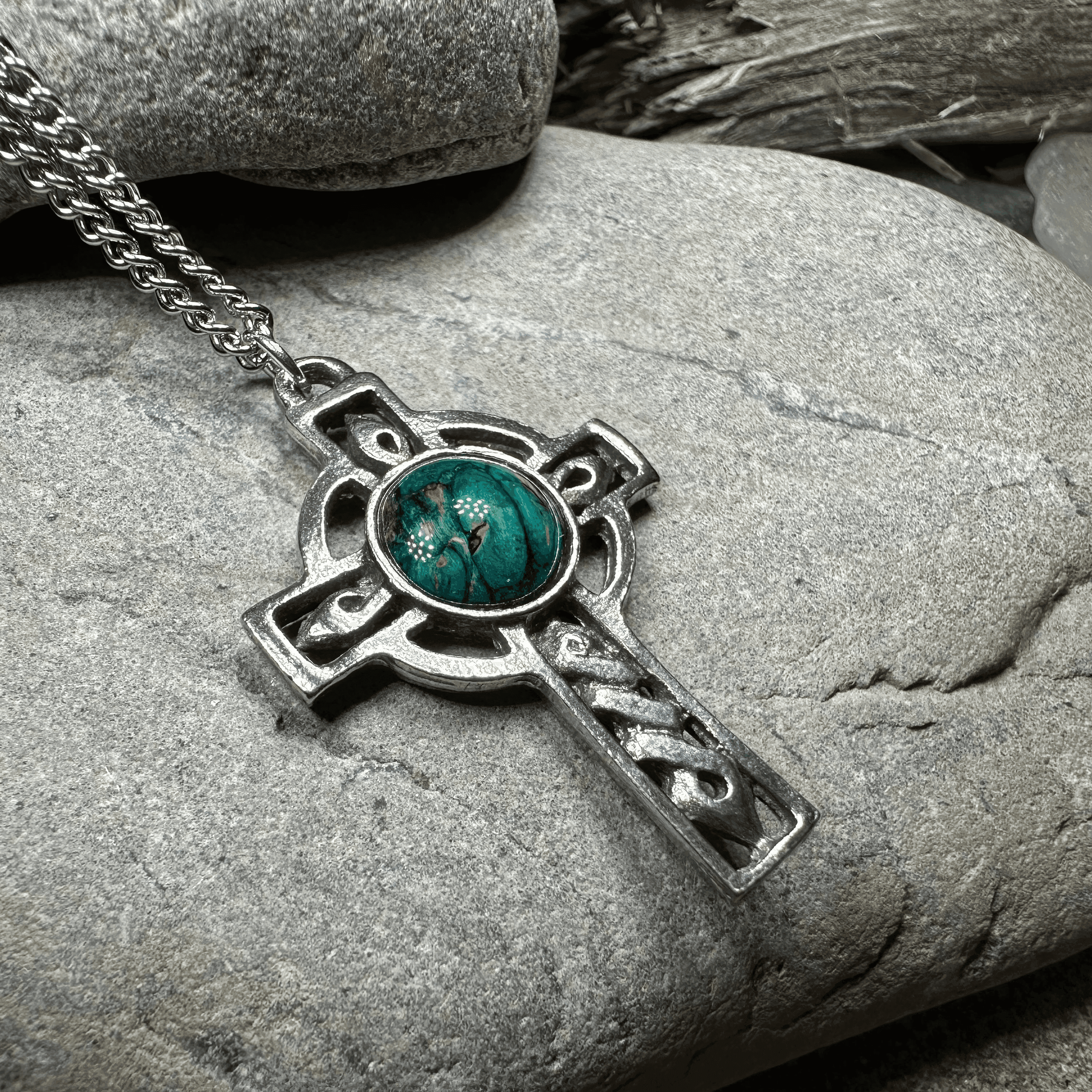 Heathergems Celtic Cross Necklace - Green