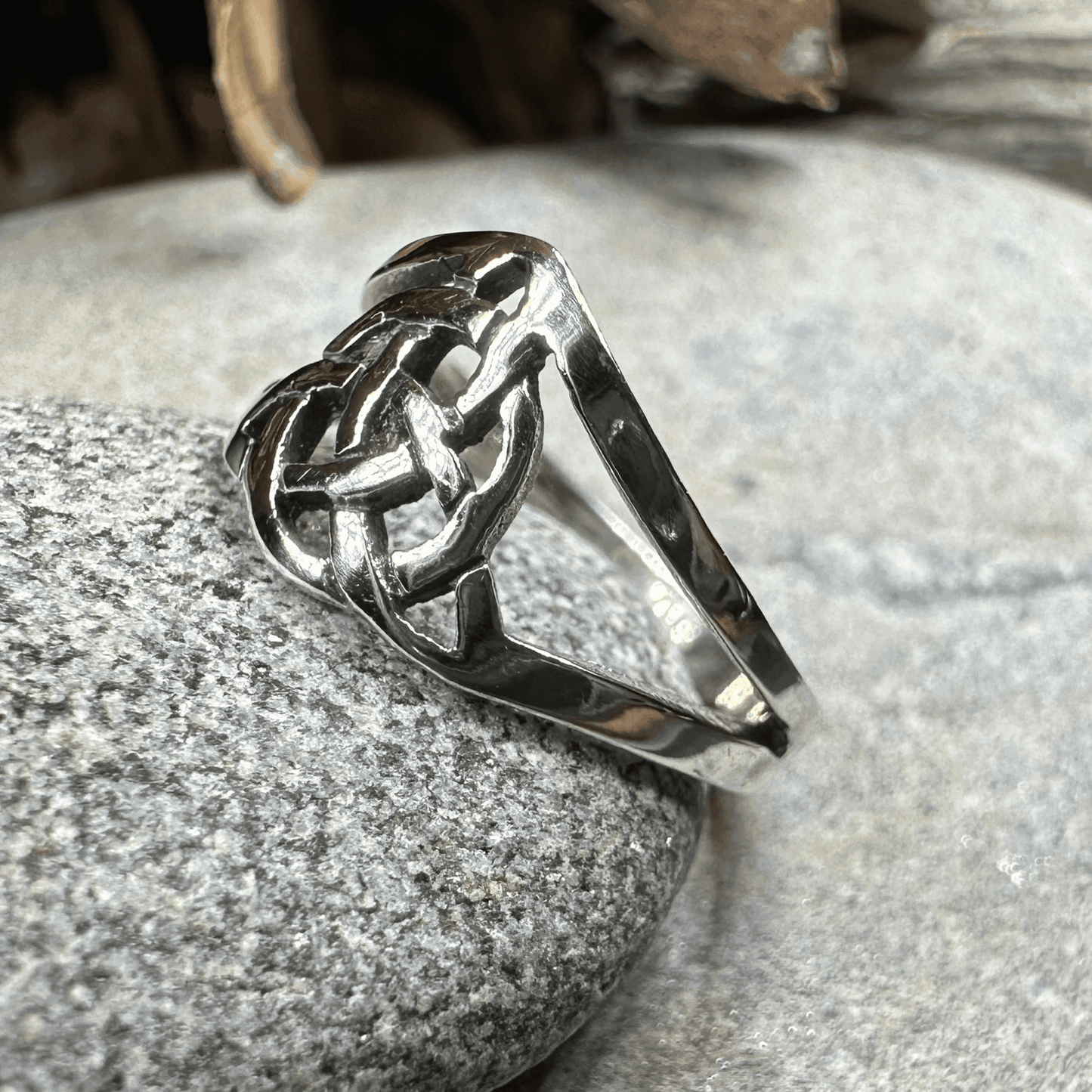 Dainty Little Celtic Ring - 2