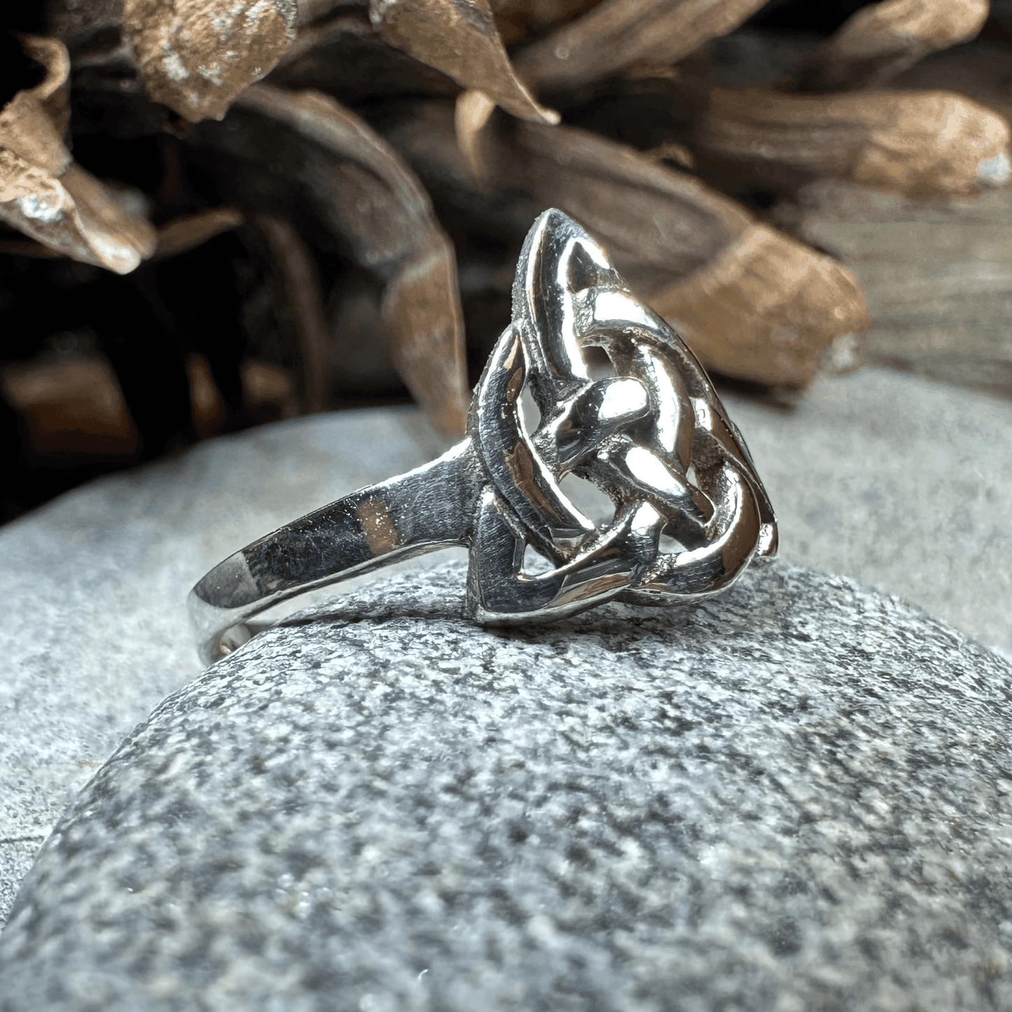 Dainty Little Celtic Knot Ring - 2