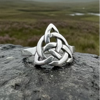 Dainty Little Celtic Knot Ring
