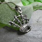 Tartan Bagpipes Necklace - 18