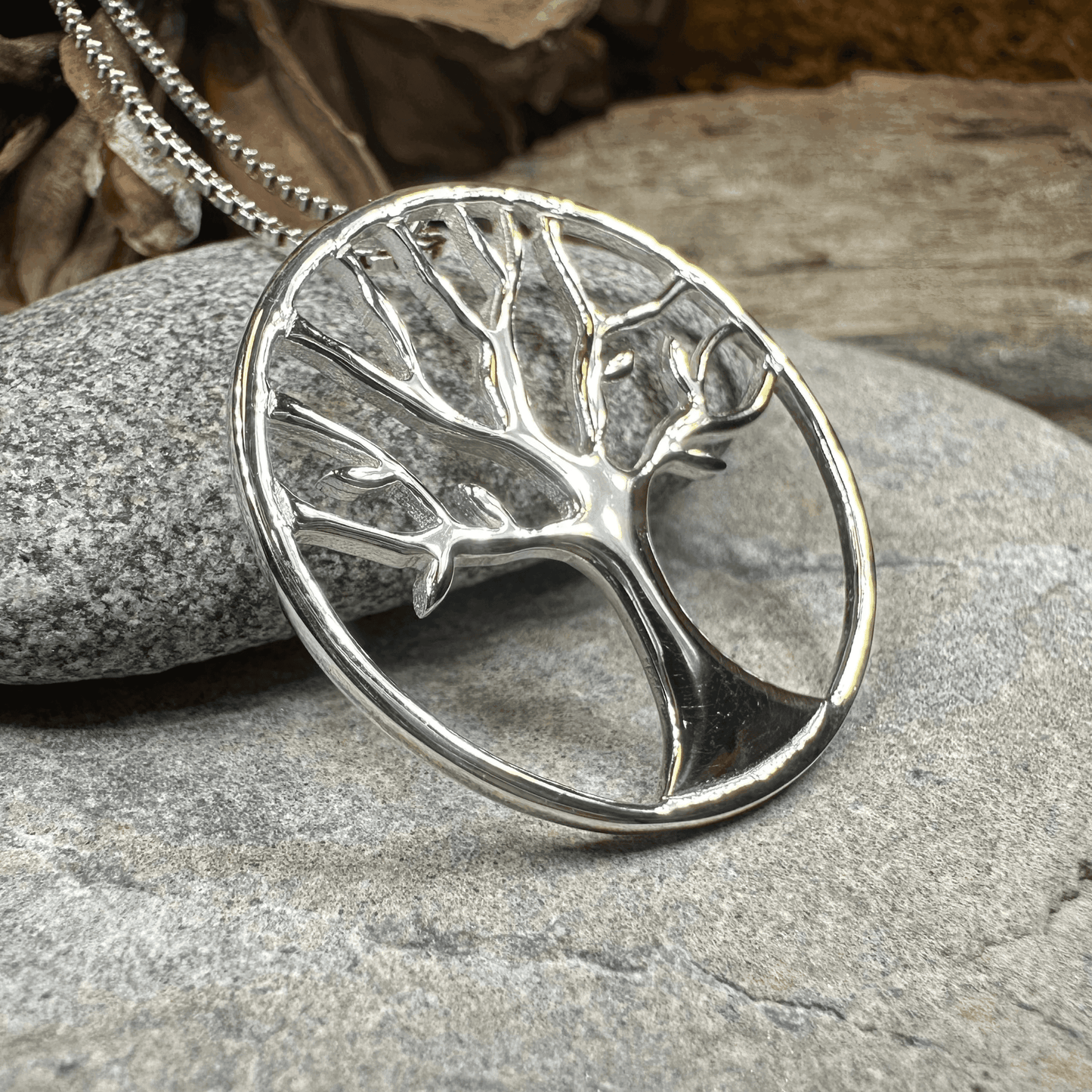 Minimalist Tree of Life Necklace - 18