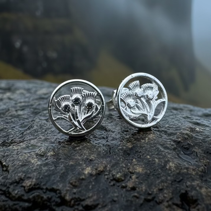 Dolina Thistle Stud Earrings