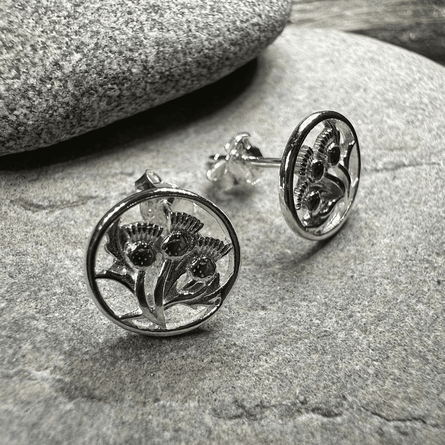 Dolina Thistle Stud Earrings - 