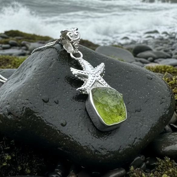 Starfish Peridot Necklace