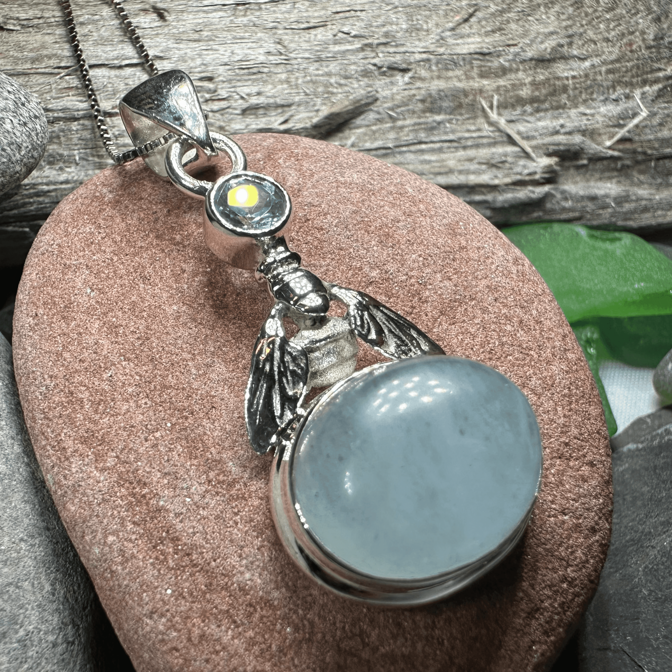 Bee Aquamarine Necklace - 18