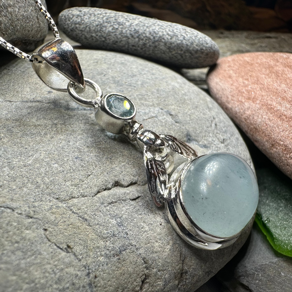 Bee Aquamarine Necklace