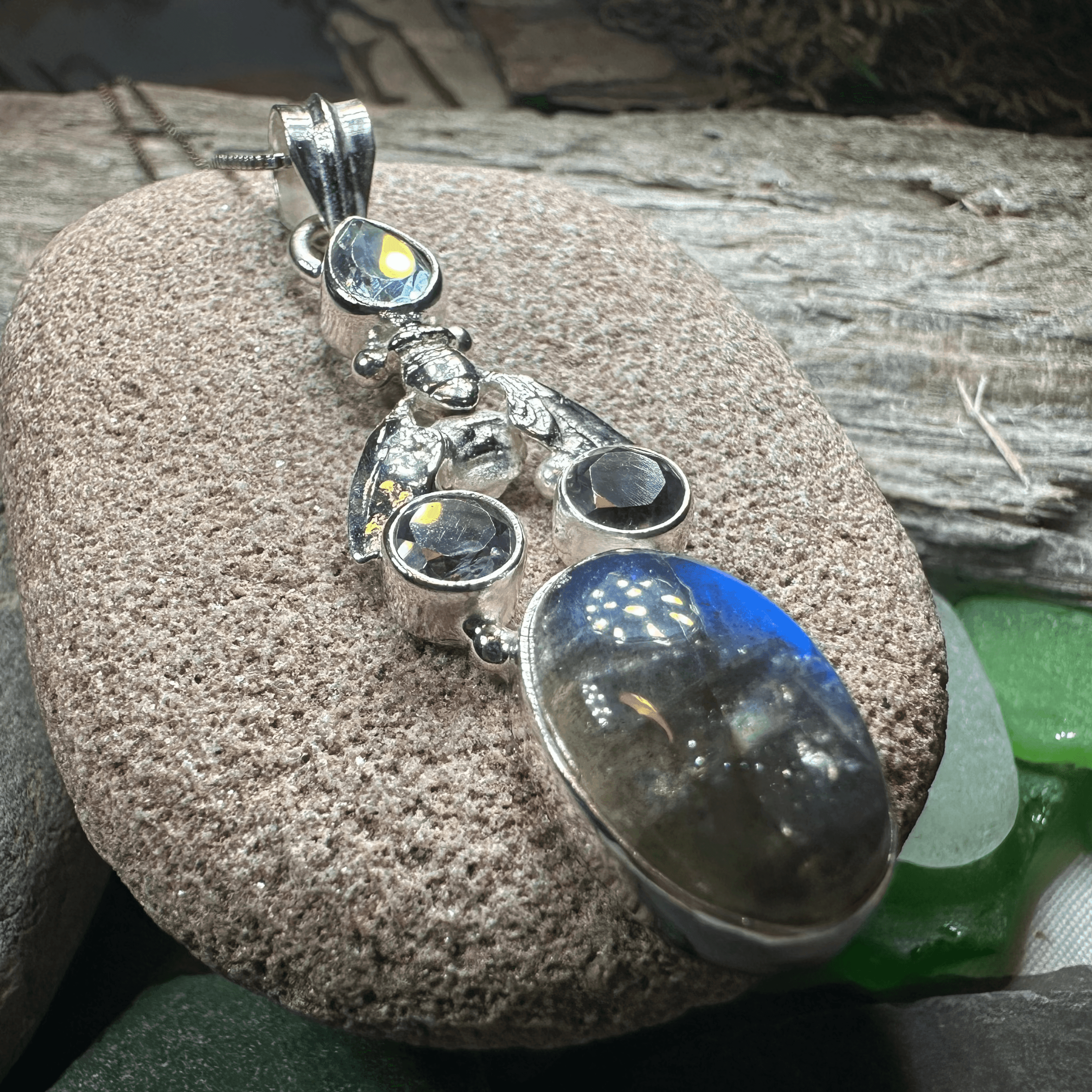 Fairy Dust Bee Necklace - 18