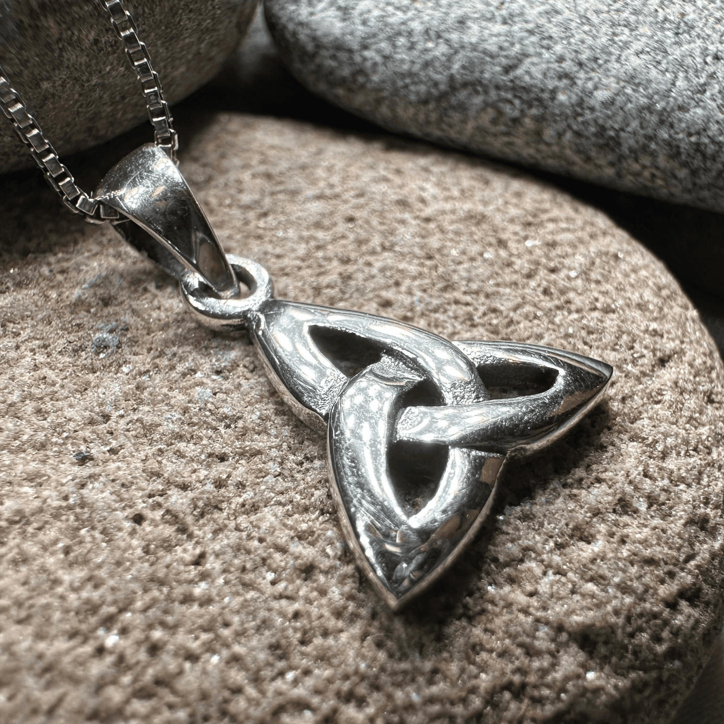 Karstyn Trinity Knot Necklace - 18