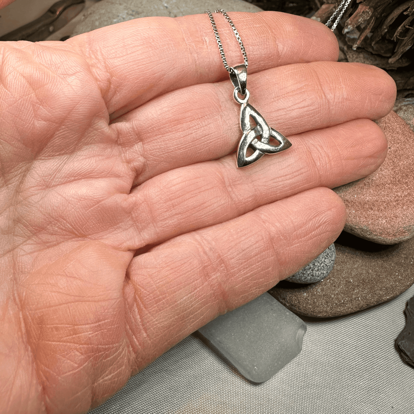 Karstyn Trinity Knot Necklace - 18