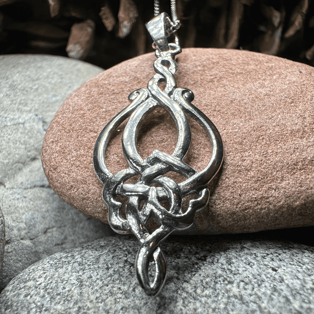 Olivia Celtic Knot Necklace - 18