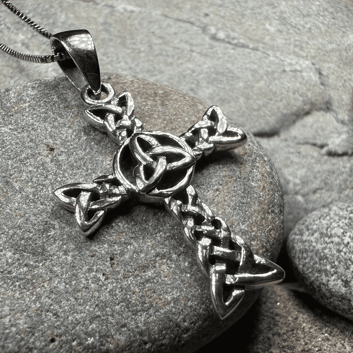 Trinity Knot Celtic Cross Necklace - 18