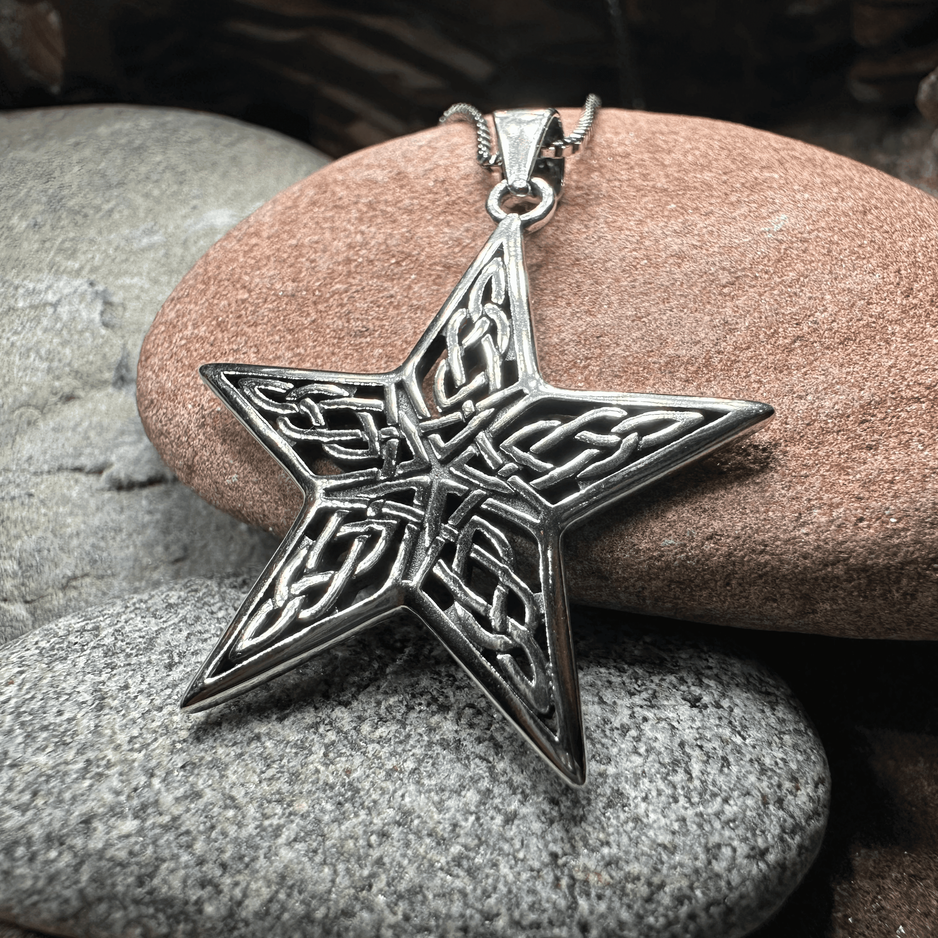 Constella Celtic Star Necklace - 18