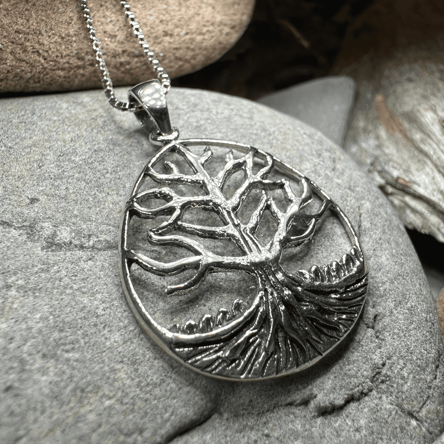 Elsa Tree of Life Necklace - 18