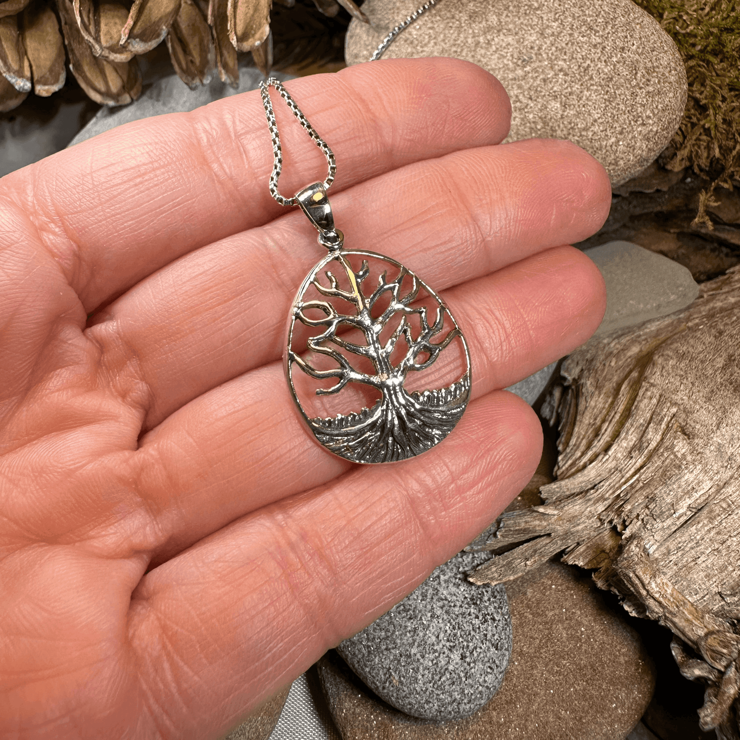 Elsa Tree of Life Necklace - 18